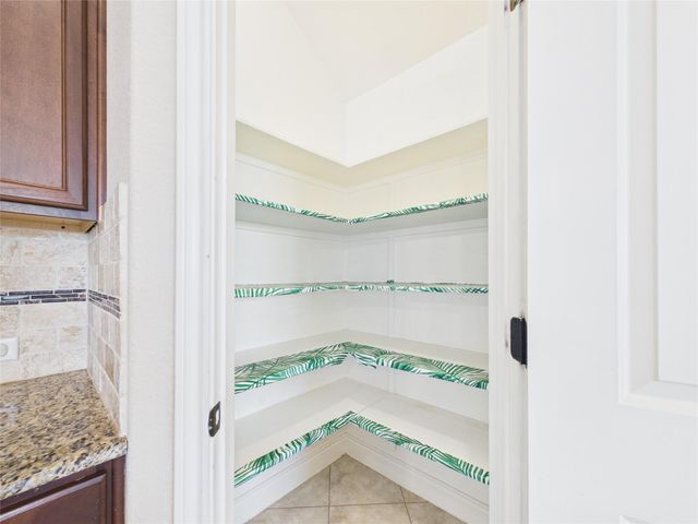 501 Kirkhill ST, Hutto, TX 78634