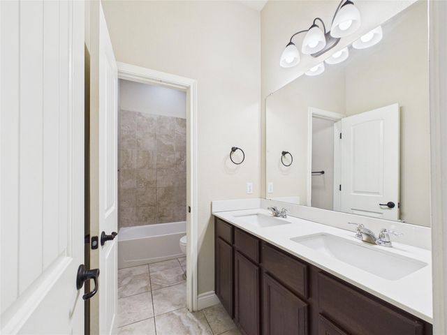 501 Kirkhill ST, Hutto, TX 78634