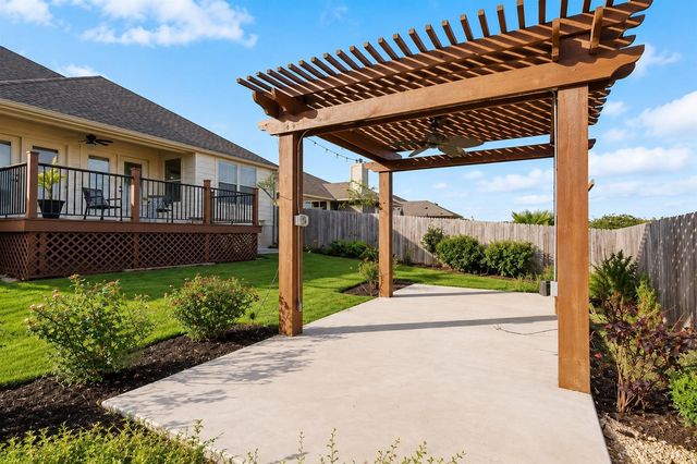 501 Kirkhill ST, Hutto, TX 78634