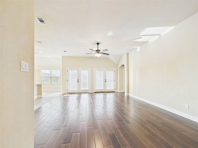 501 Kirkhill ST, Hutto, TX 78634