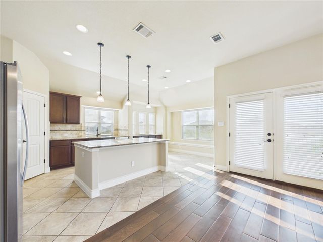 501 Kirkhill ST, Hutto, TX 78634