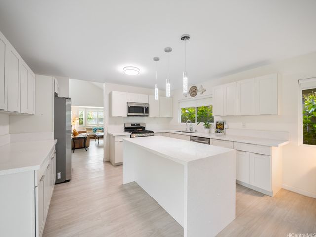 91-1011 Makahani Street, Kapolei, HI 96707
