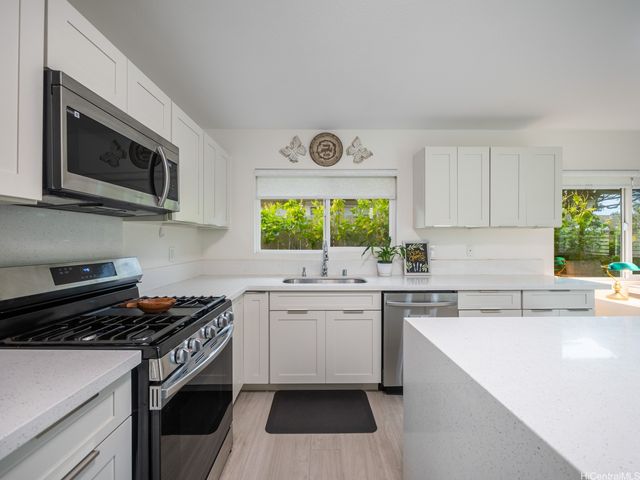 91-1011 Makahani Street, Kapolei, HI 96707