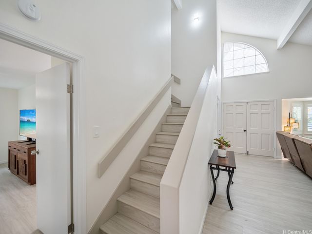 91-1011 Makahani Street, Kapolei, HI 96707