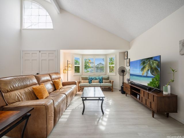 91-1011 Makahani Street, Kapolei, HI 96707