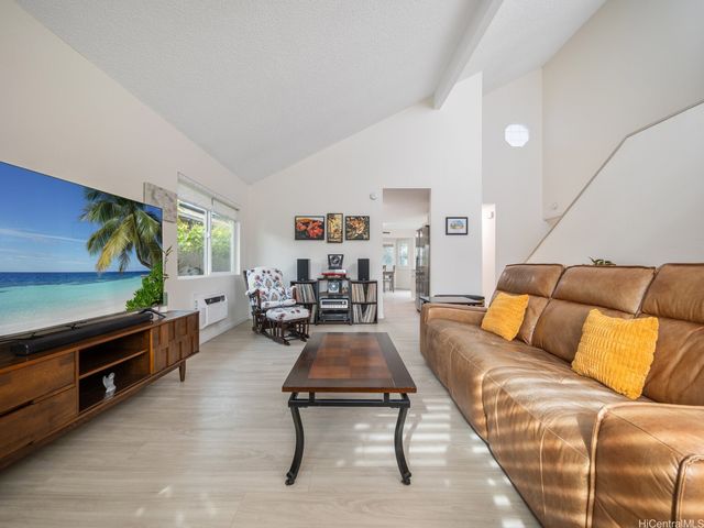 91-1011 Makahani Street, Kapolei, HI 96707