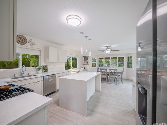91-1011 Makahani Street, Kapolei, HI 96707