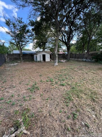 5351 La Cresenta, San Antonio, TX 78228