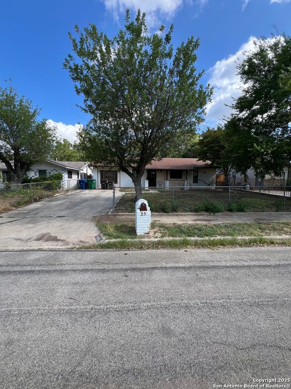5351 La Cresenta, San Antonio, TX 78228