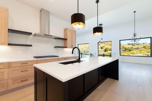 2324 LONETREE, Grand Junction, CO 81507