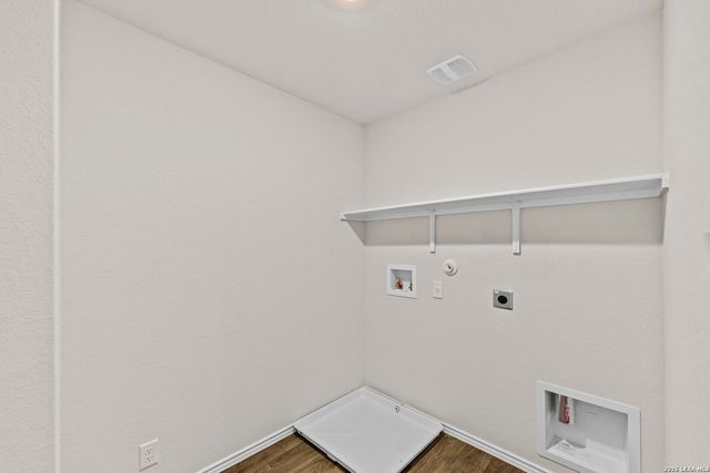 5863 Cosmic Crisp, San Antonio, TX 78252