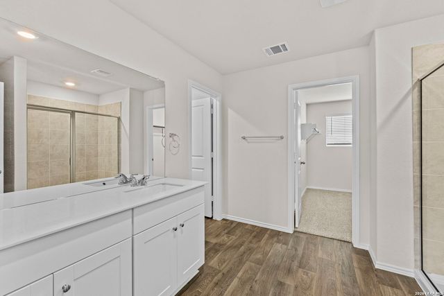 5863 Cosmic Crisp, San Antonio, TX 78252