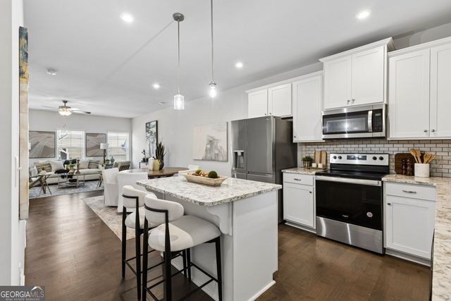 2513 Hedgeway Circle, Kennesaw, GA 30144