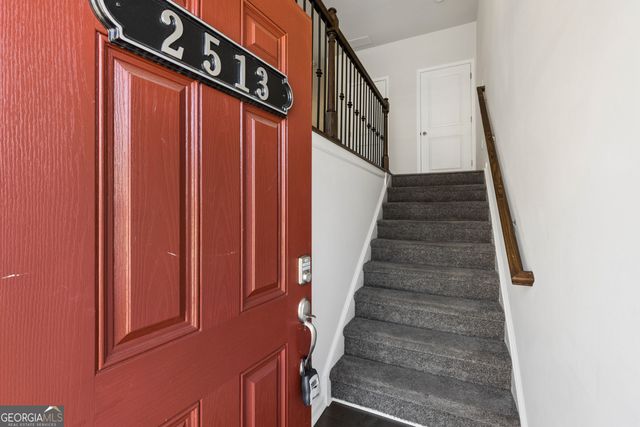 2513 Hedgeway Circle, Kennesaw, GA 30144
