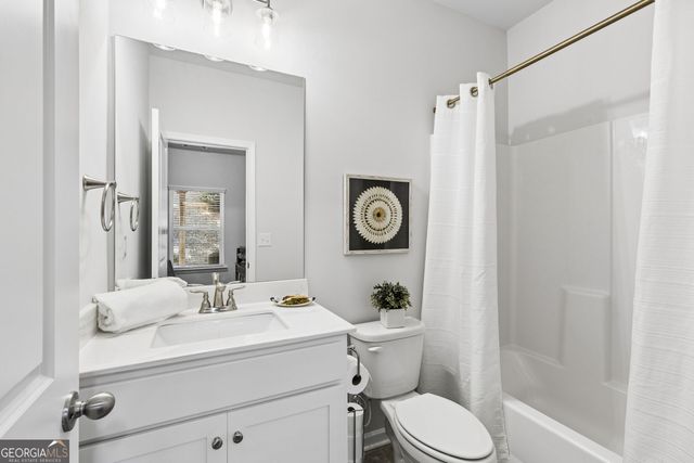 2513 Hedgeway Circle, Kennesaw, GA 30144