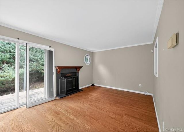 301 Kensington Way, Mount Kisco, NY 10549