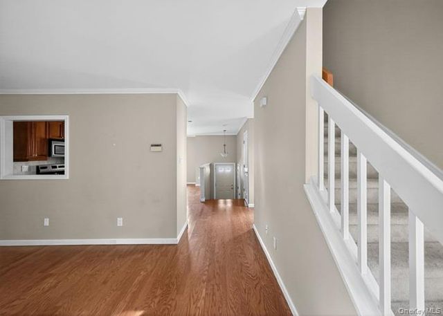 301 Kensington Way, Mount Kisco, NY 10549