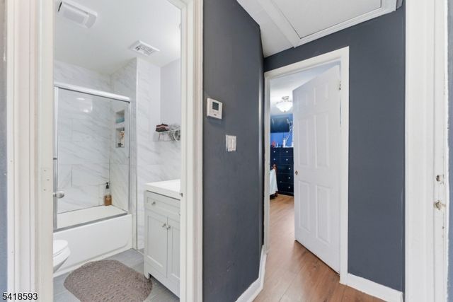 219 Hollywood Ave, Hillside Twp., NJ 07205