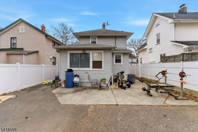 219 Hollywood Ave, Hillside Twp., NJ 07205