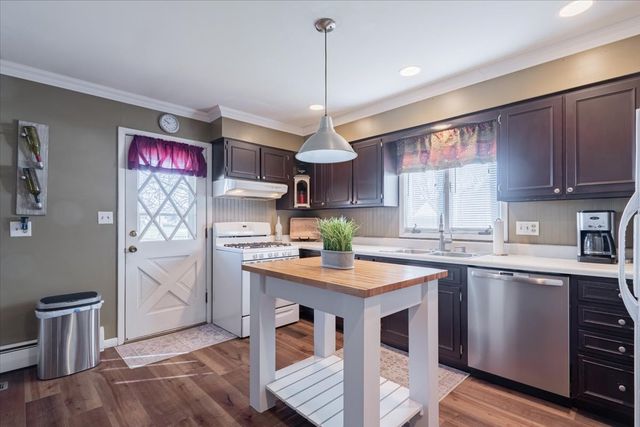 105 W School Street, Leroy, IL 61752