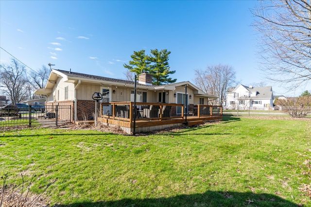 105 W School Street, Leroy, IL 61752