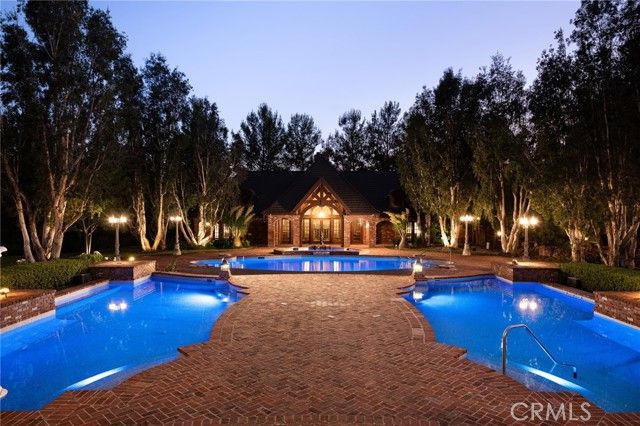 22442 Via Pajaro, Laguna Hills, CA 92679