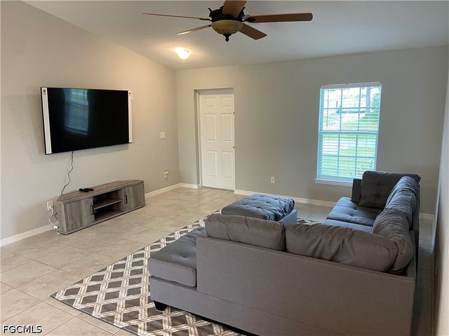 2837 NW 24th AVE, Cape Coral, FL 33993