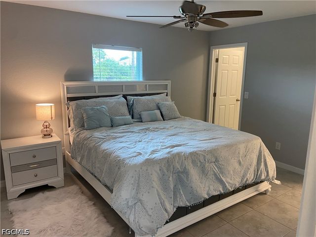 2837 NW 24th AVE, Cape Coral, FL 33993
