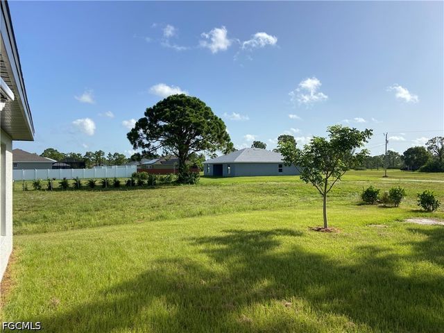 2837 NW 24th AVE, Cape Coral, FL 33993