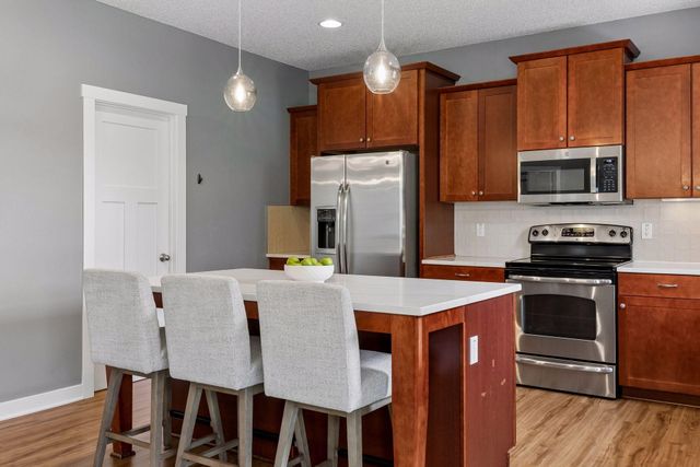 10828 Ashley Lane, Woodbury, MN 55129