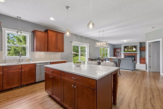10828 Ashley Lane, Woodbury, MN 55129