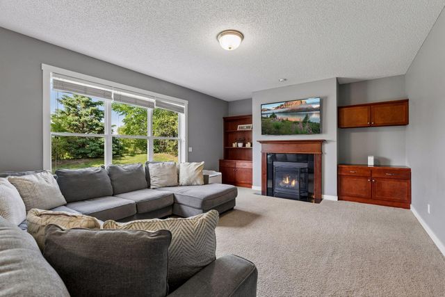 10828 Ashley Lane, Woodbury, MN 55129
