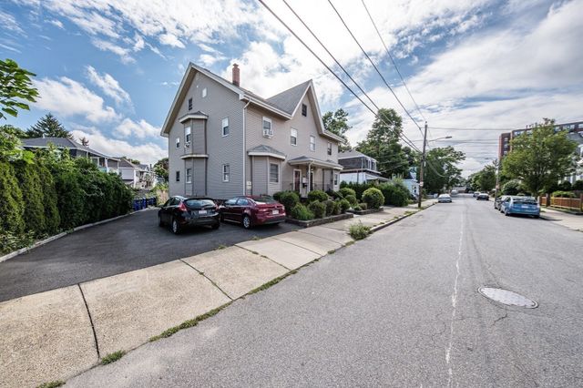 39-41 Columbia St 3, Malden, MA 02148