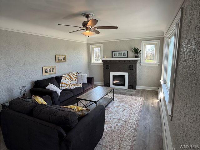 5957 Military Road, Lewiston, NY 14092