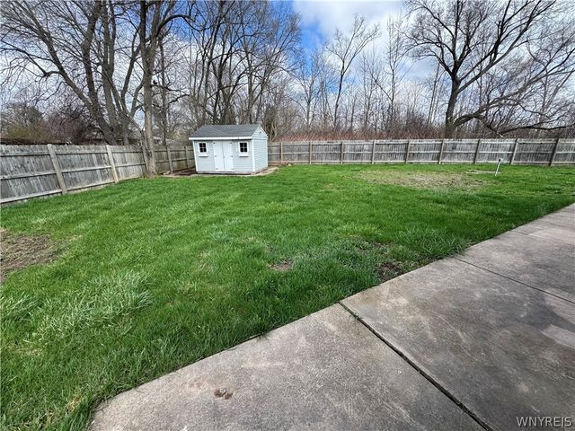 5957 Military Road, Lewiston, NY 14092