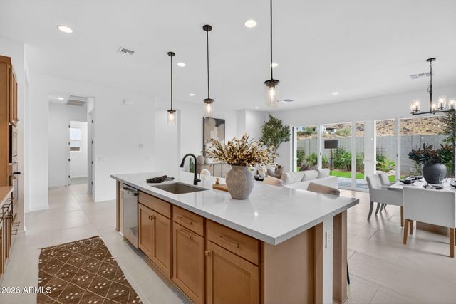 3651 E CONSTANCE Way, Phoenix, AZ 85042