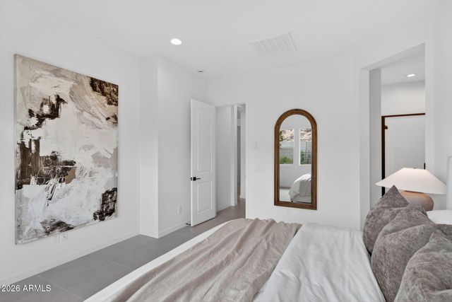 3651 E CONSTANCE Way, Phoenix, AZ 85042