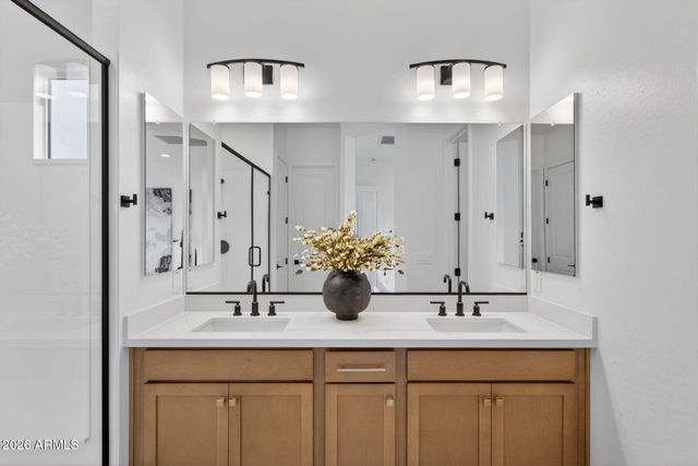 3651 E CONSTANCE Way, Phoenix, AZ 85042