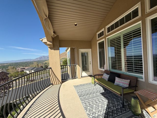 1562 E FAIRWAY RIDGE RD, Draper, UT 84020