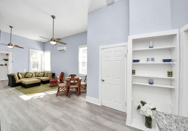 1805 39th Street, Galveston, TX 77550