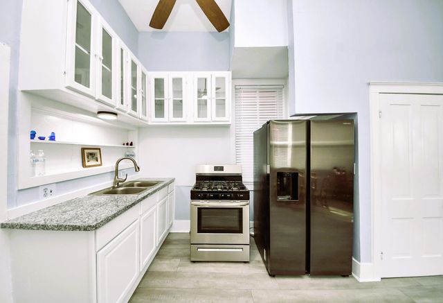 1805 39th Street, Galveston, TX 77550