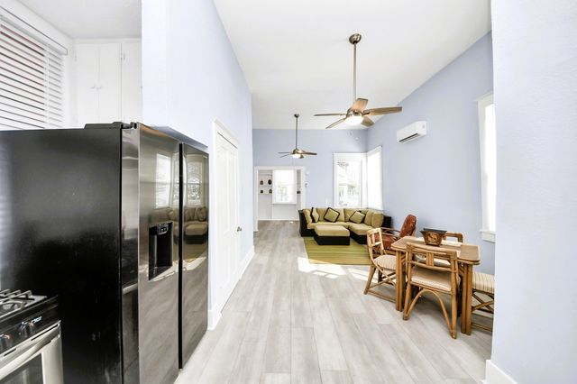 1805 39th Street, Galveston, TX 77550