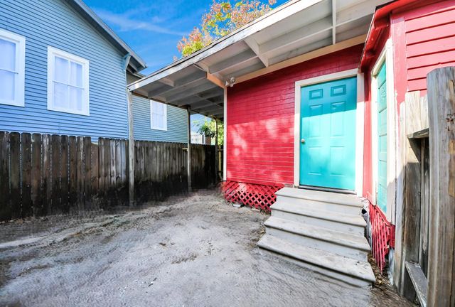 1805 39th Street, Galveston, TX 77550