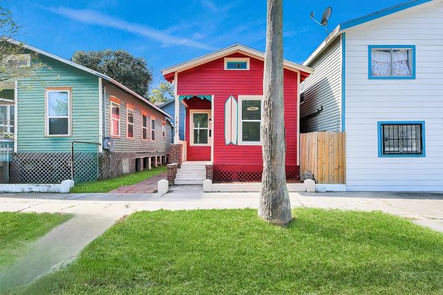 1805 39th Street, Galveston, TX 77550