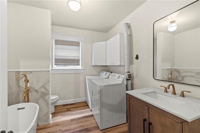 3027 Charlotte Street, Kansas City, MO 64109