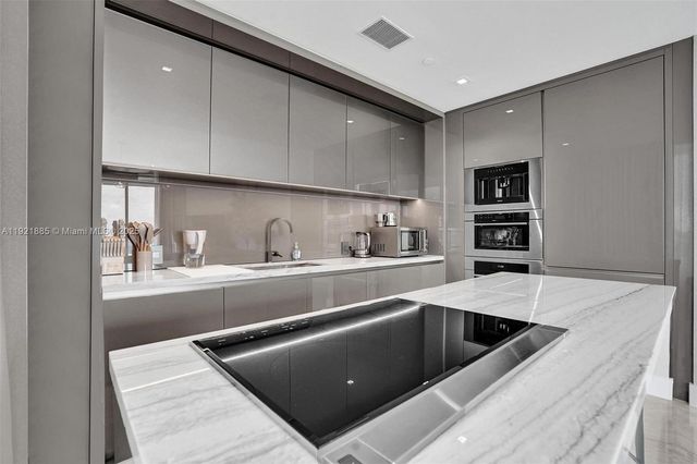 18975 Collins Ave 5205, Sunny Isles Beach, FL 33160