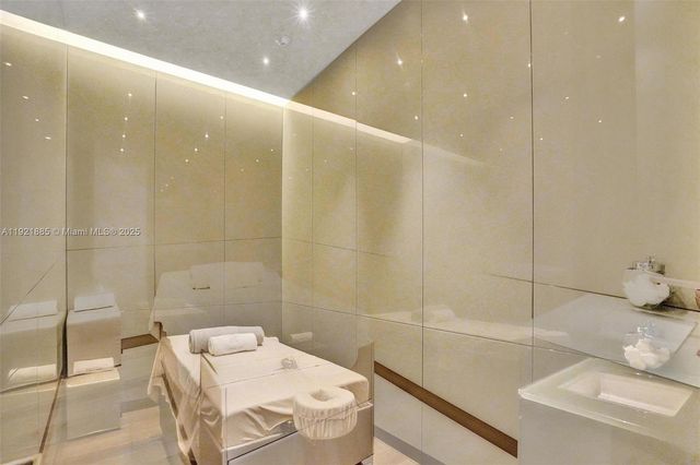 18975 Collins Ave 5205, Sunny Isles Beach, FL 33160