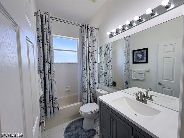 4775 8th ST NE, Naples, FL 34120