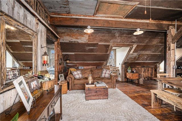 15335 HH Highway, Platte City, MO 64079