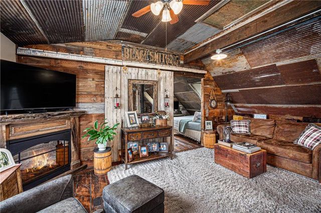 15335 HH Highway, Platte City, MO 64079